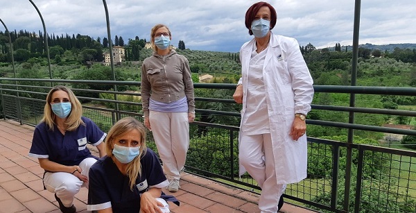 Nella  foto delle fisioterapiste Tamara e Claudia con l'educatore professionale e la dott.ssa Antonietta Marseglia