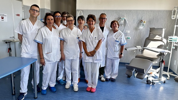 In foto gli operatori del Day Hospital Oncologico